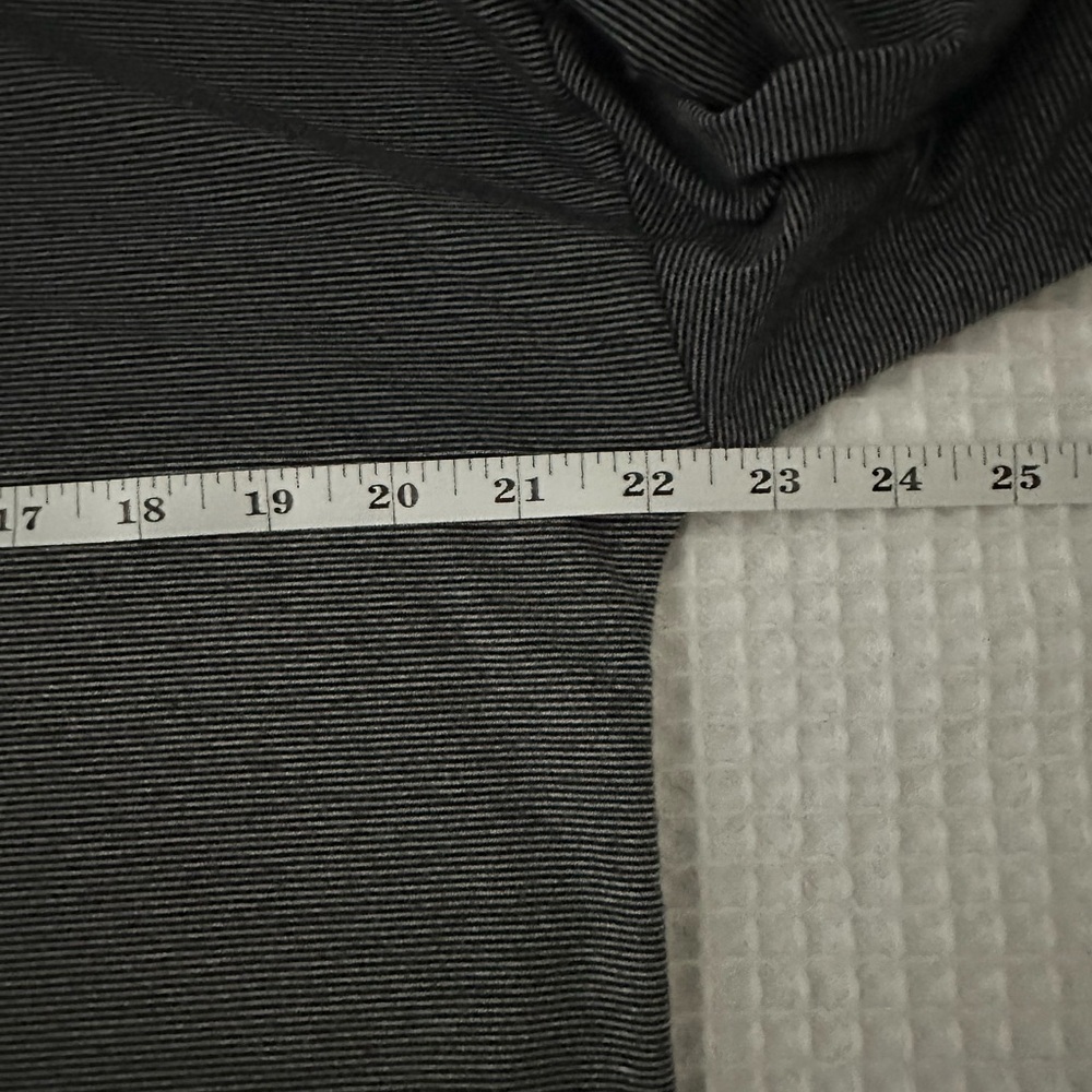 Lands' End Women's Power Performance Cowl Neck Tunic Blk/White Pinstriped Large - Picture 4 of 10
